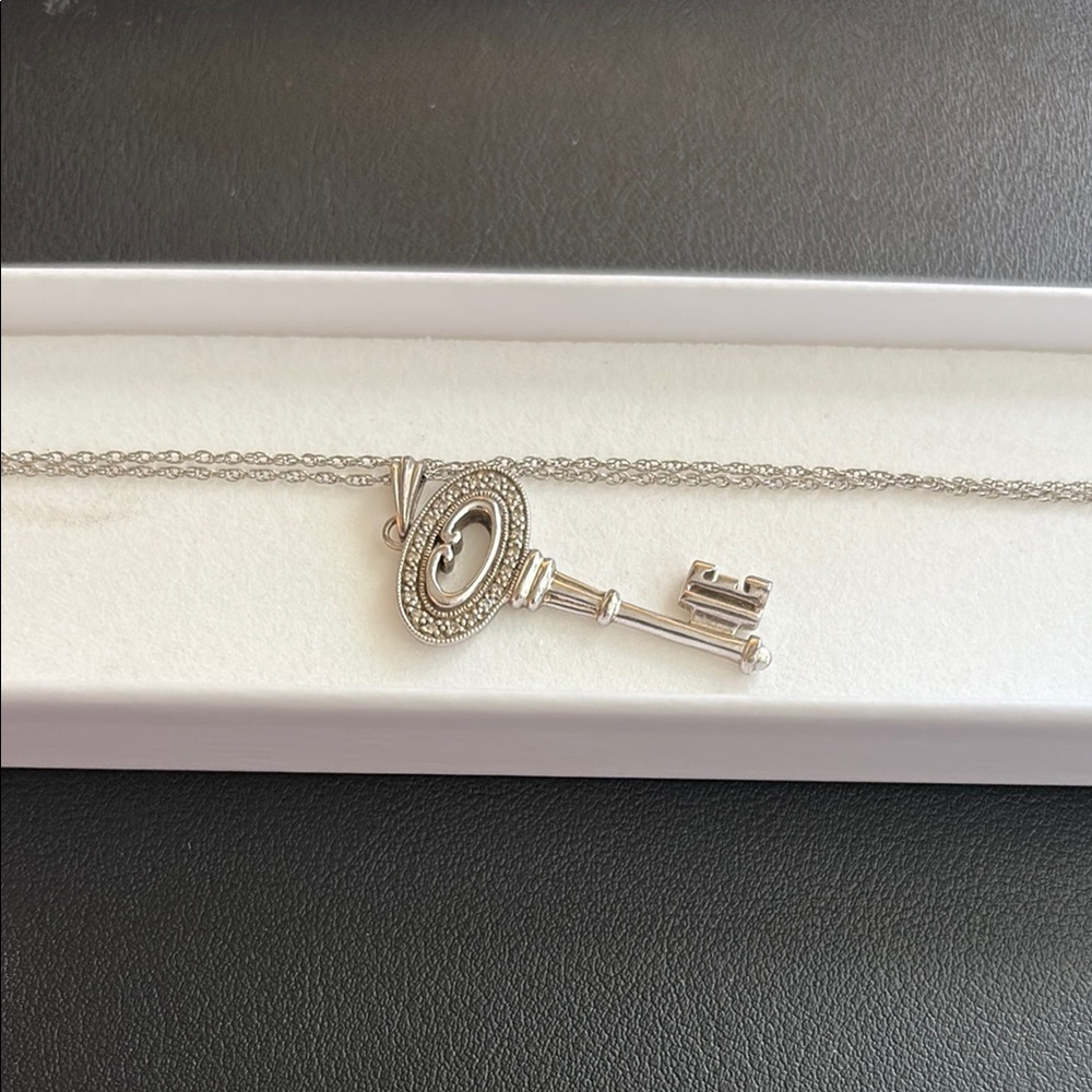 Zales Key Pendant Necklace